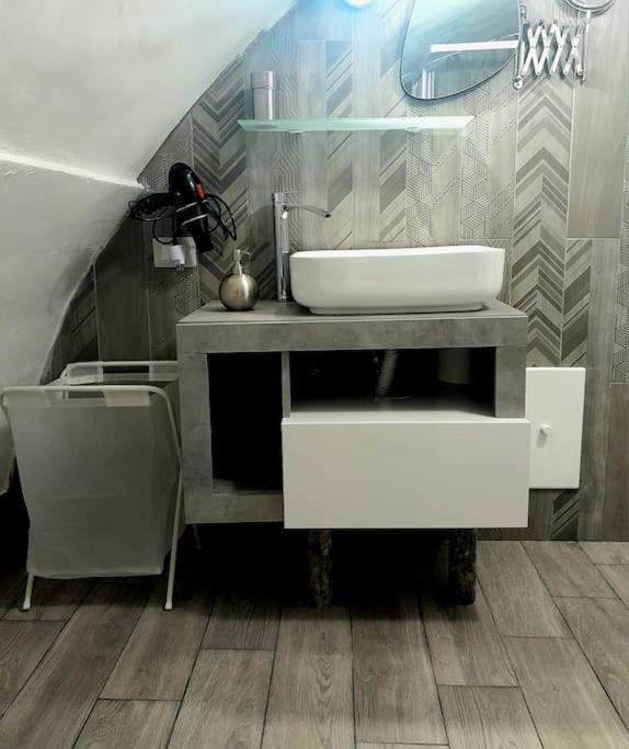 O Curniciell A Chiaia- Mergellina Holiday home Naples